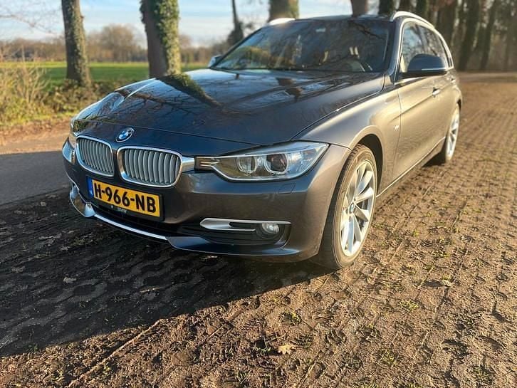 Gebruikt 2013 BMW 320 Stationwagen | € 7.900 (Super prijs) - Afbeelding 1/4