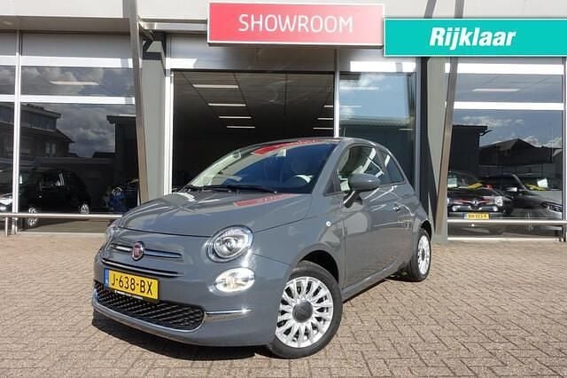 Grijs, metallic lak Gebruikt 2020 Fiat 500 Lounge Hatchback | € 12.290 (Eerlijke prijs) - Afbeelding 1/4