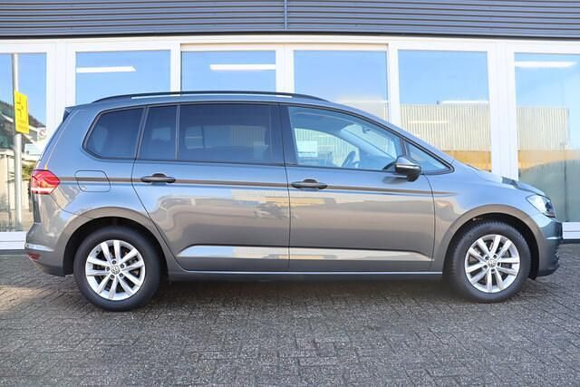 Occasion VW Touran Highline 150 PK (110 kW) 2016 Grijs MPV