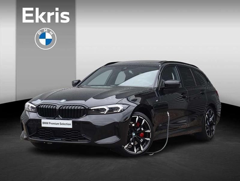 Zwart Gebruikt 2025 BMW 330e M Sport Stationwagen | € 62.850 (Duur) - Afbeelding 1/4