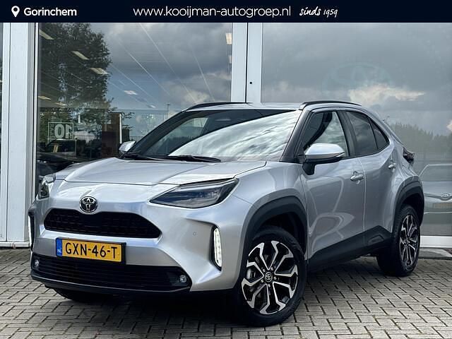 Grijs Gebruikt 2024 Toyota Yaris Cross Comfort SUV | € 29.900 (Duur) - Afbeelding 1/4