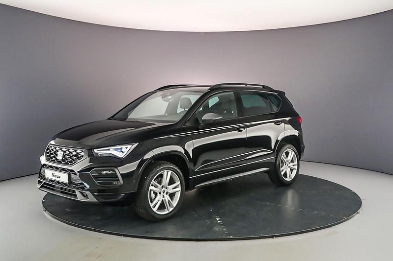 Zwart Nieuw 2025 Seat Ateca Business SUV | € 45.038 (Duur) - Afbeelding 1/4