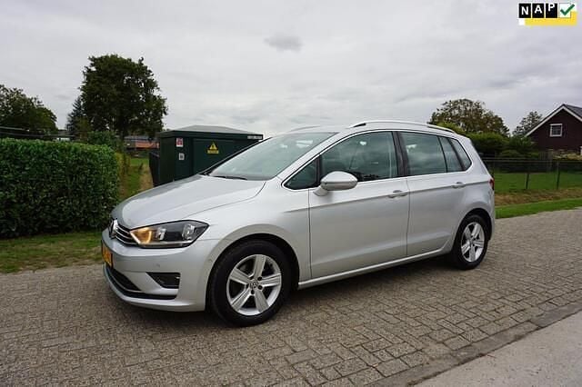 Grijs Gebruikt 2015 VW Golf Sportsvan Highline MPV | € 10.950 (Eerlijke prijs) - Afbeelding 1/4