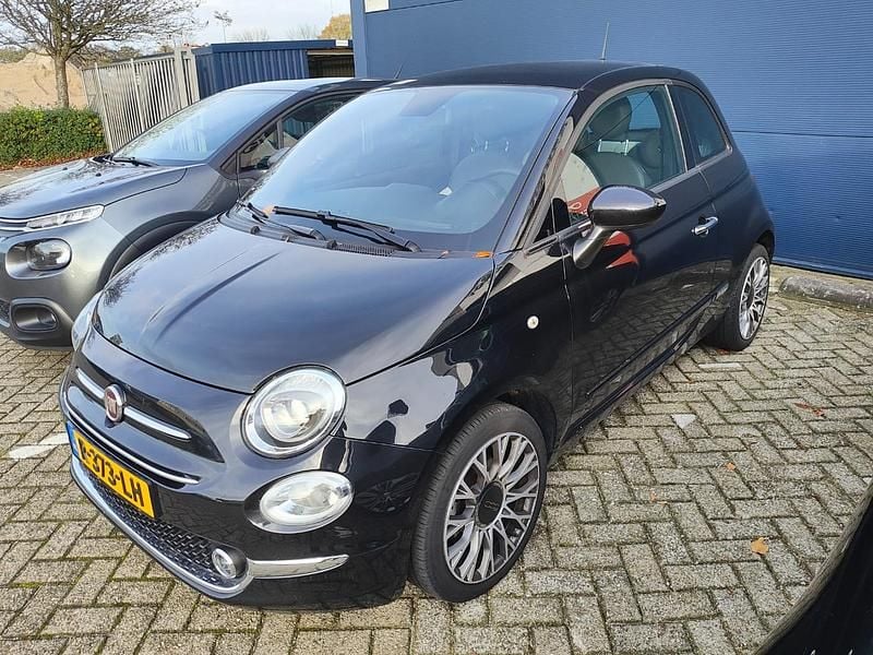 Zwart Occasion 2022 Fiat 500 Dolcevita Hatchback | € 14.395 (Eerlijke prijs) - Afbeelding 1/4