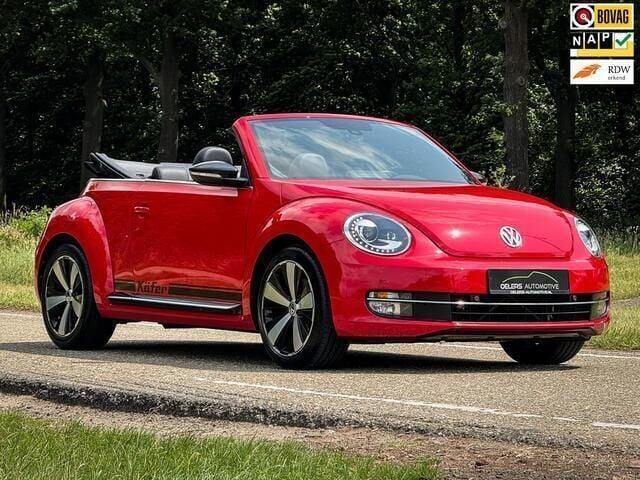 Rood Gebruikt 2014 VW Beetle Sportline Cabriolet | € 19.899 (Eerlijke prijs) - Afbeelding 1/4