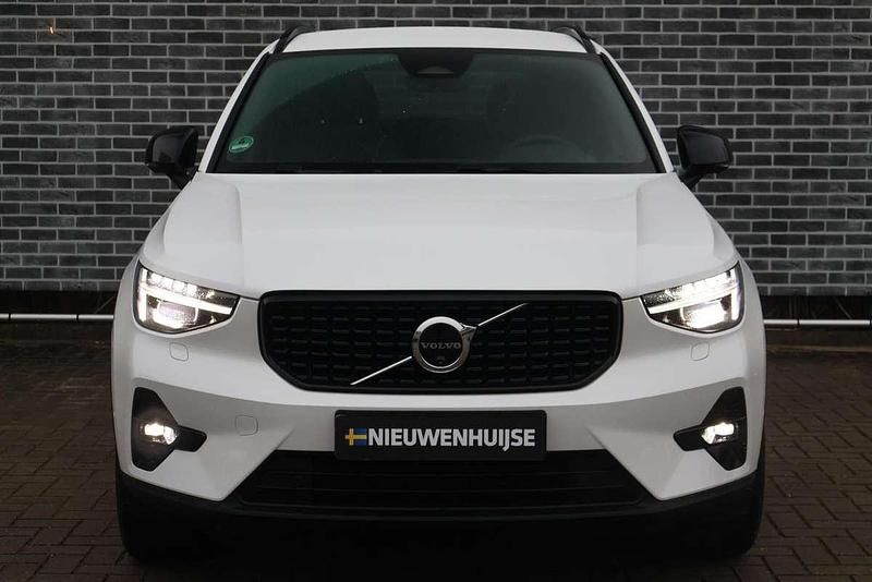 Occasion Volvo XC40 Plus 163 PK (119 kW) 2025 Wit SUV