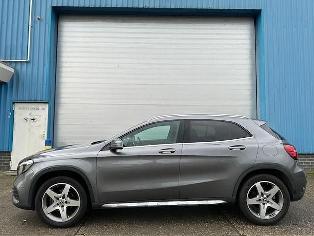 Occasion Mercedes GLA200 Premium Plus 2017 Grijs (metallic) SUV