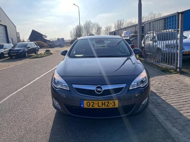 Occasion Opel Astra Cosmo 179 PK (131 kW) 2010 Grijs Hatchback