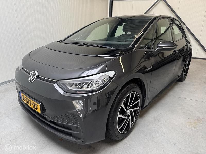 Grijs (metallic) Gebruikt 2022 VW ID.3 Pro Hatchback | € 16.800 (Super prijs) - Afbeelding 1/4