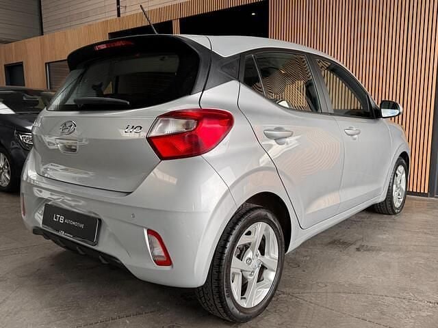 Occasion Hyundai i10 Comfort 67 PK (49 kW) 2023 Grijs (metallic) Hatchback