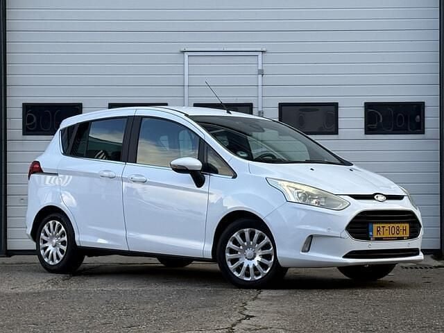 Wit Gebruikt 2016 Ford B-MAX Titanium MPV | € 11.740 (Eerlijke prijs) - Afbeelding 1/4
