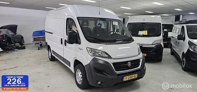 Wit Gebruikt 2018 Fiat Ducato Van | € 13.950 (Goede deal) - Afbeelding 1/4