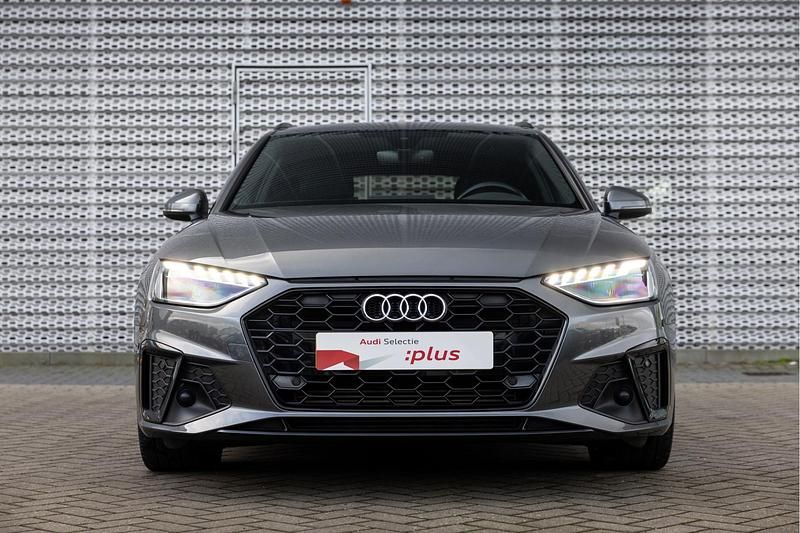 Occasion Audi A4 Competition 150 PK (110 kW) 2021 Grijs Stationwagen