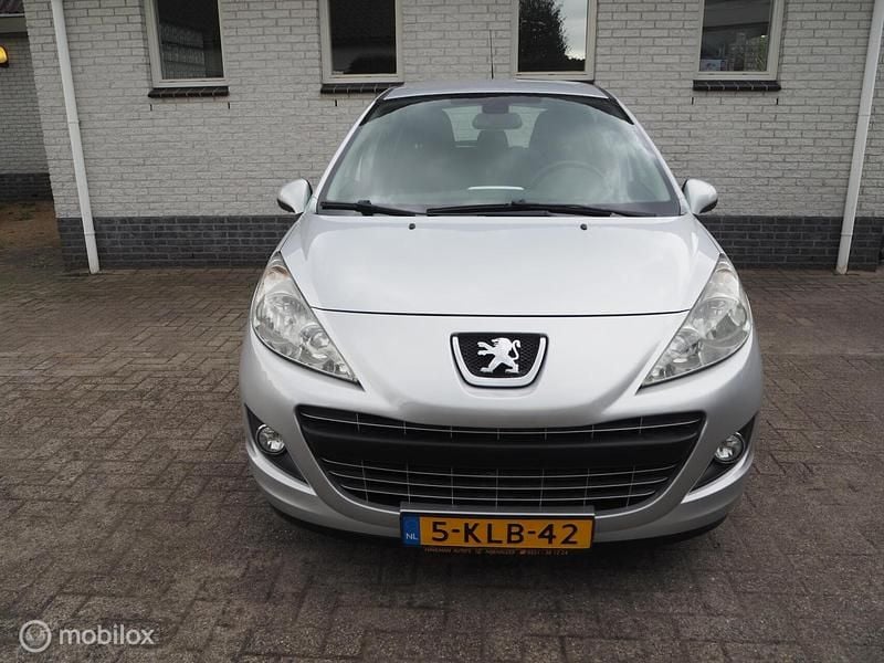 Grijs Gebruikt 2012 Peugeot 207 Hatchback | € 3.750 (Eerlijke prijs) - Afbeelding 1/4