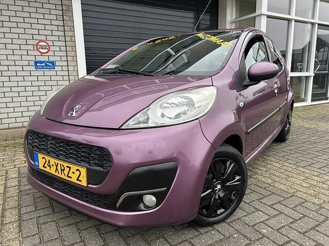 Occasion Peugeot 107 68 PK (50 kW) 2012 Paars Hatchback