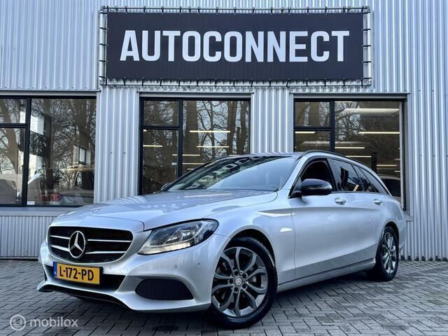 Grijs Gebruikt 2015 Mercedes C180 Stationwagen | € 11.750 (Eerlijke prijs) - Afbeelding 1/4