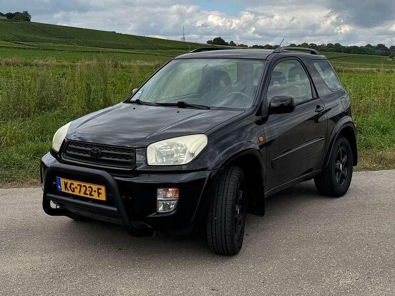 Zwart Gebruikt 2001 Toyota RAV4 Luna SUV | € 4.750 (Goede deal) - Afbeelding 1/4