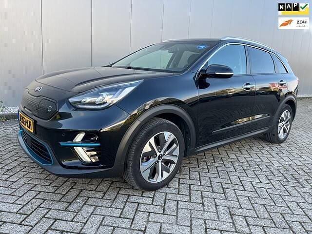 Zwart Gebruikt 2020 Kia e-Niro EX SUV | € 17.500 (Super prijs) - Afbeelding 1/4