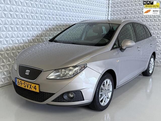 Beige Gebruikt 2011 Seat Ibiza ST Ecomotive Stationwagen | € 1.499 (Eerlijke prijs) - Afbeelding 1/4