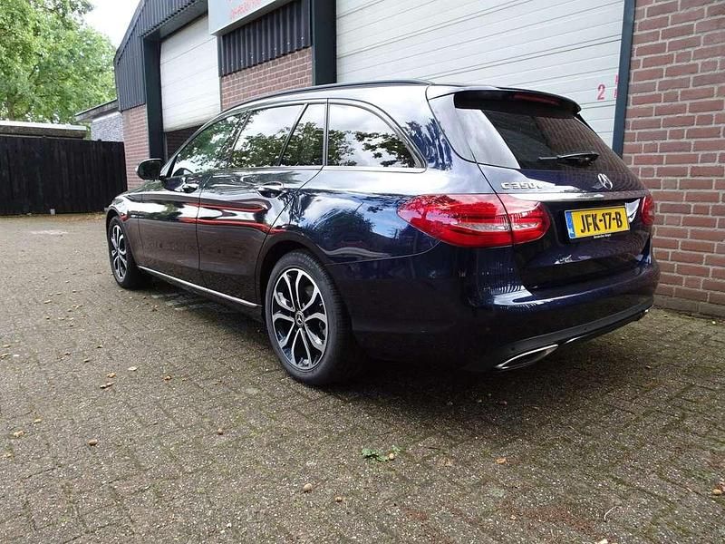Occasion Mercedes C350e Avantgarde 211 PK (155 kW) 2017 Blauw (metallic) Stationwagen