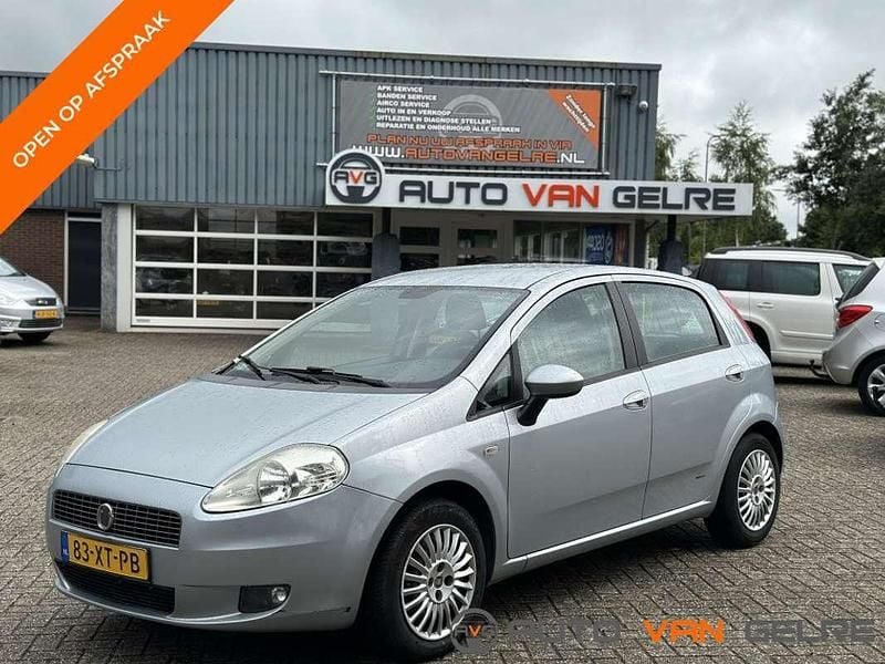 Grijs Gebruikt 2007 Fiat Grande Punto Dynamic Hatchback | € 1.999 (Eerlijke prijs) - Afbeelding 1/4