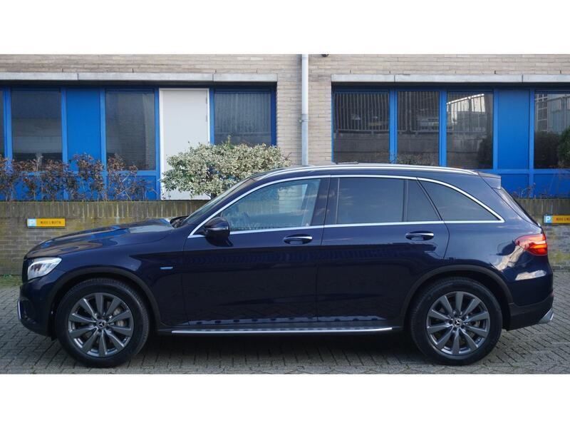 Blauw Gebruikt 2017 Mercedes GLC350 Prestige SUV | € 33.950 (Eerlijke prijs) - Afbeelding 1/4