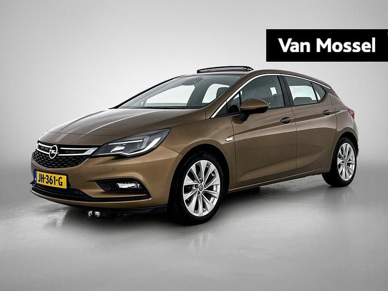Bruin Gebruikt 2016 Opel Astra Innovation Hatchback | € 14.440 (Iets duurder) - Afbeelding 1/4