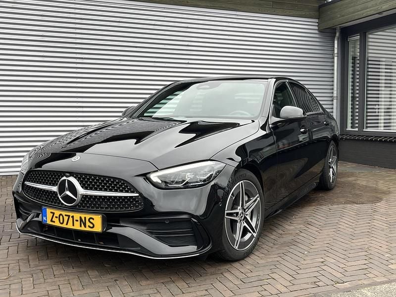 Occasion Mercedes C300e AMG line 2024 Zwart Sedan