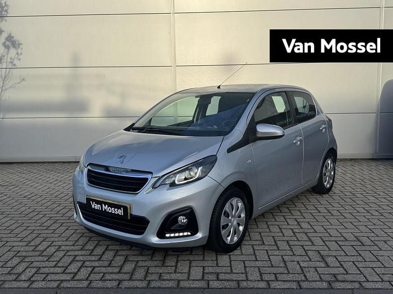 Grijs Gebruikt 2019 Peugeot 108 Active Hatchback | € 8.440 (Eerlijke prijs) - Afbeelding 1/3