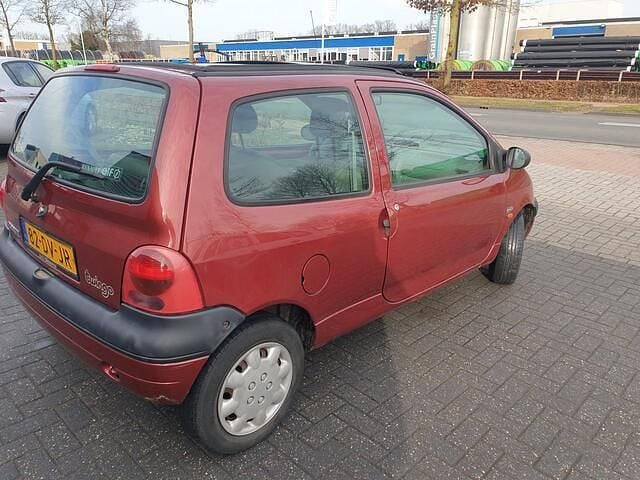 Occasion Renault Twingo Komfort 59 PK (43 kW) 2000 Rood Hatchback