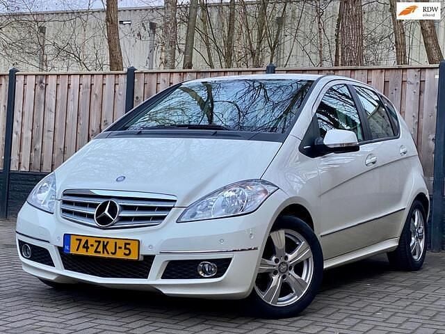 Wit Occasion 2012 Mercedes A160 Avantgarde MPV | € 6.995 (Goede deal) - Afbeelding 1/4