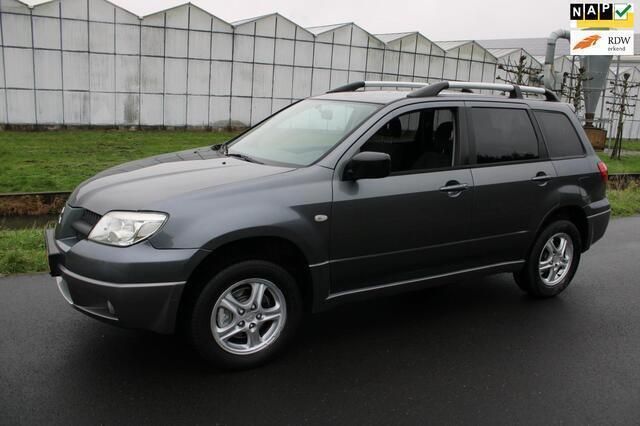 Grijs, metallic lak Gebruikt 2007 Mitsubishi Outlander Invite+ SUV | € 4.900 (Duur) - Afbeelding 1/4