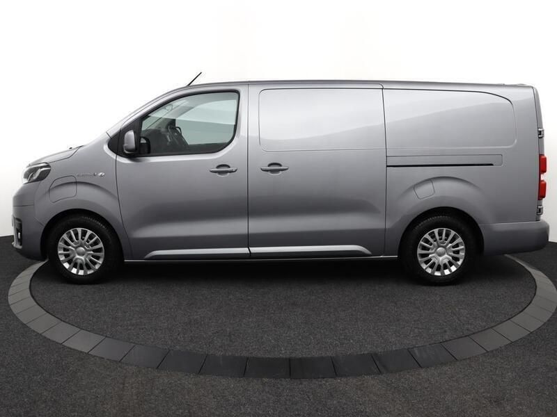 Occasion Toyota Proace 100 kW (136 PK) 2023 Zilver MPV