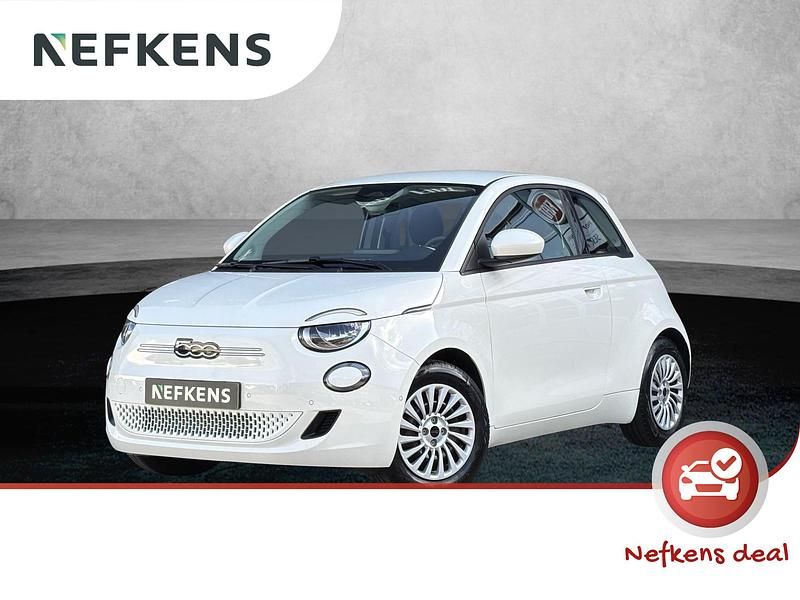 Wit Gebruikt 2024 Fiat 500e Urban Hatchback | € 22.400 (Eerlijke prijs) - Afbeelding 1/3