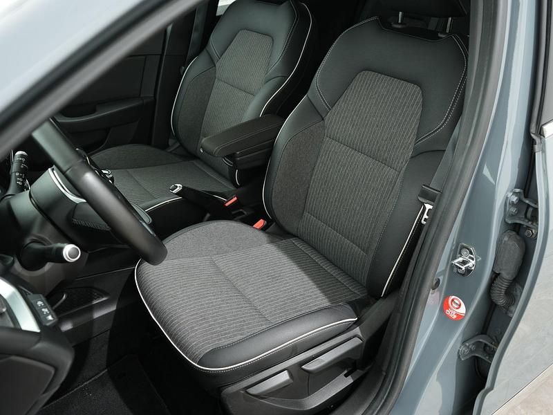 Occasion Renault Clio V Intens 2021 Grijs Hatchback