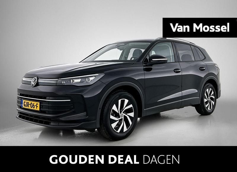 Zwart Gebruikt 2024 VW Tiguan Edition SUV | € 39.900 (Super prijs) - Afbeelding 1/4