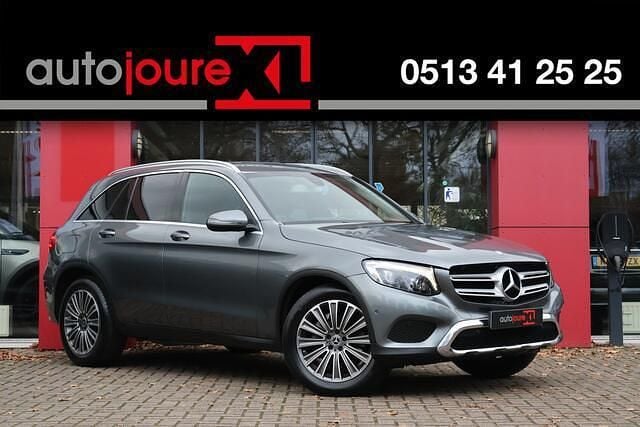 Grijs Gebruikt 2017 Mercedes GLC220 Prestige SUV | € 19.999 (Super prijs) - Afbeelding 1/4