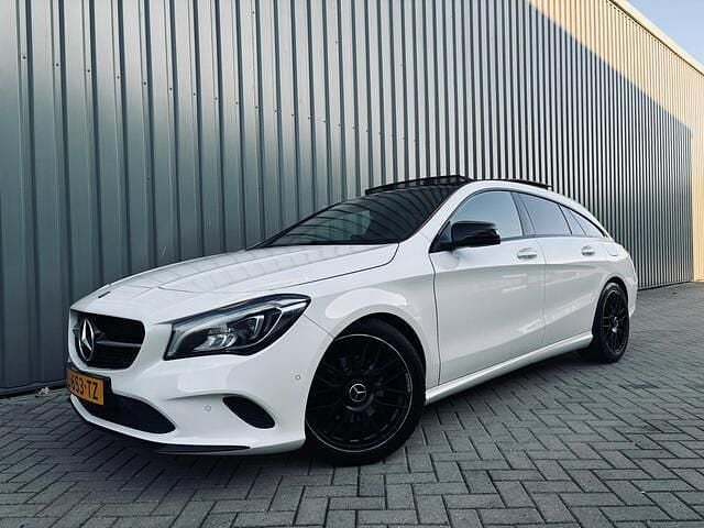 Wit Occasion 2017 Mercedes CLA180 Shooting Brake Business Stationwagen | € 14.950 (Goede deal) - Afbeelding 1/4