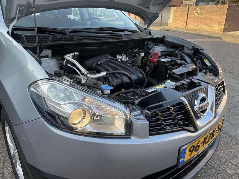 Grijs Gebruikt 2010 Nissan Qashqai SUV | € 6.450 (Eerlijke prijs) - Afbeelding 1/4