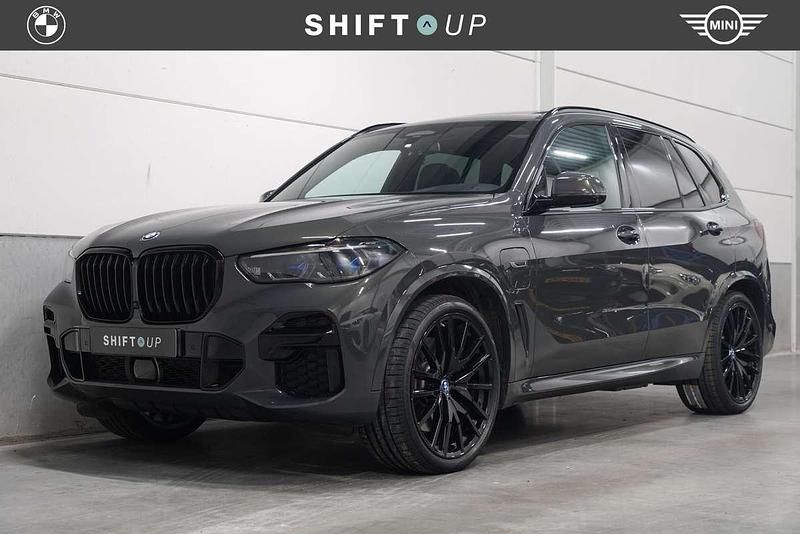 Grijs Occasion 2022 BMW X5 M Sport SUV | € 65.940 (Eerlijke prijs) - Afbeelding 1/3