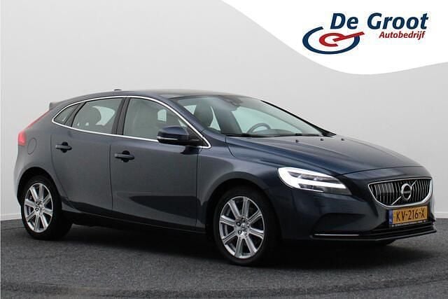 Blauw Gebruikt 2016 Volvo V40 Hatchback | € 15.950 (Goede deal) - Afbeelding 1/4