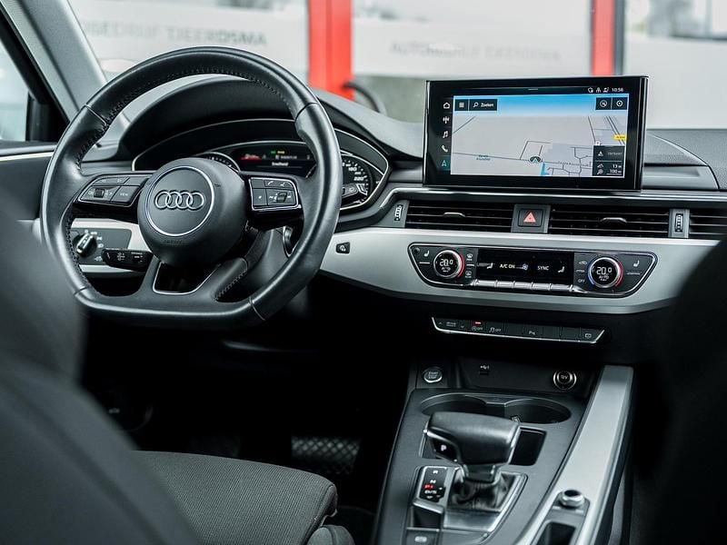 Occasion Audi A4 Sport 2023 Grijs Stationwagen