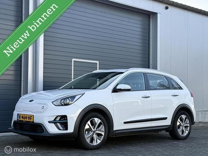 Wit Occasion 2020 Kia e-Niro SUV | € 13.995 (Super prijs) - Afbeelding 1/4