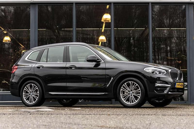 Zwart (metallic) Occasion 2020 BMW X3 SUV | € 31.950 (Super prijs) - Afbeelding 1/4