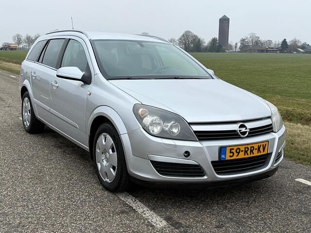 Occasion Opel Astra Enjoy 105 PK (77 kW) 2005 Grijs (metallic) Stationwagen