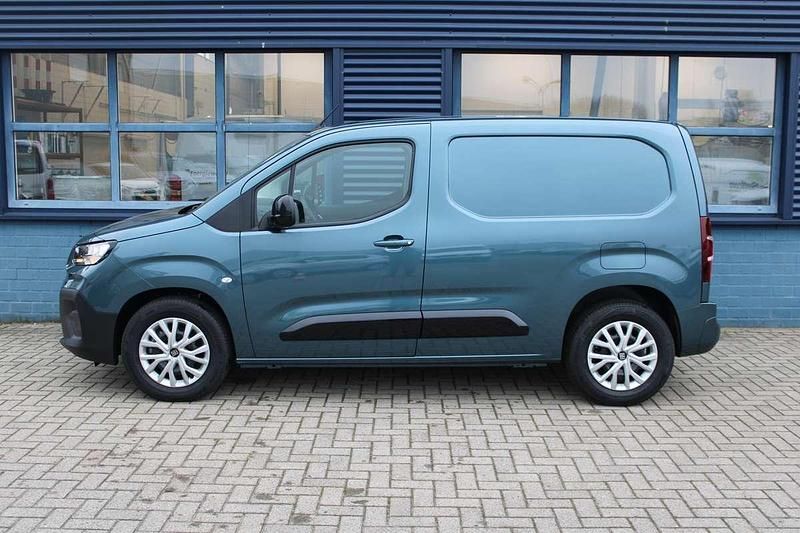 Nieuw Citroën Berlingo 100 kW (136 PK) 2025 Blauw MPV
