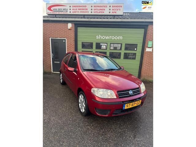Rood Gebruikt 2005 Fiat Punto Young Hatchback | € 1.250 (Eerlijke prijs) - Afbeelding 1/4