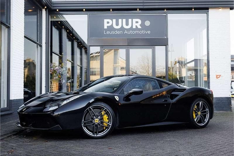 Zwart Occasion 2015 Ferrari 488 Coupé | € 229.995 - Afbeelding 1/4