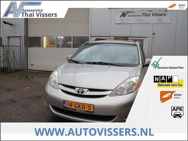 Beige Gebruikt 2008 Toyota Sienna XLE MPV | € 7.950 - Afbeelding 1/4