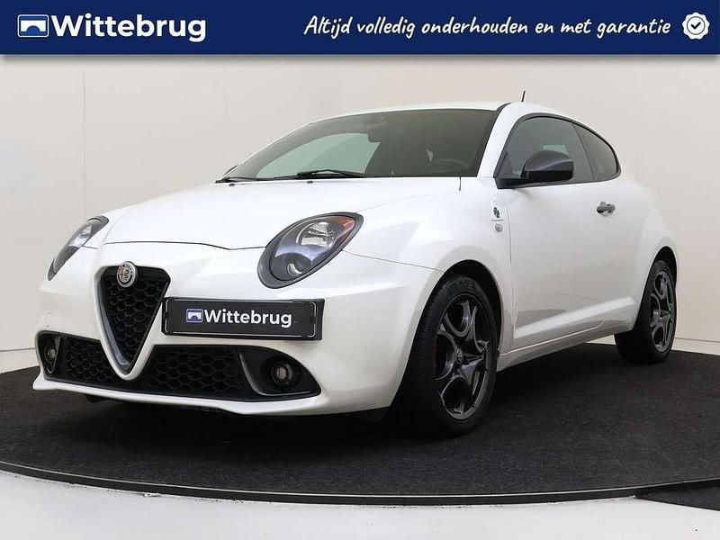 Wit Gebruikt 2019 Alfa Romeo MiTo Hatchback | € 12.425 (Eerlijke prijs) - Afbeelding 1/3